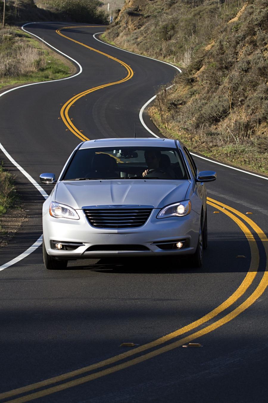  Chrysler 200 2011 года  (фото 98 из 122)